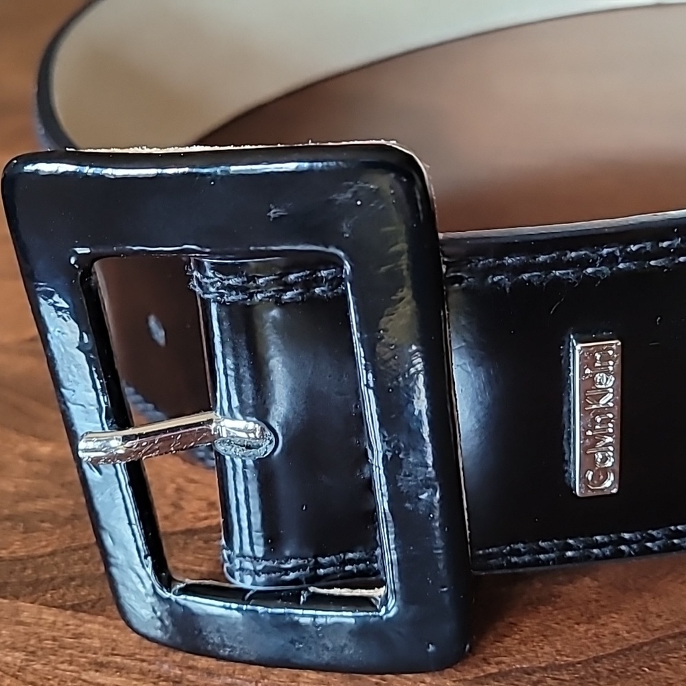 Woman's Calvin Klein belt